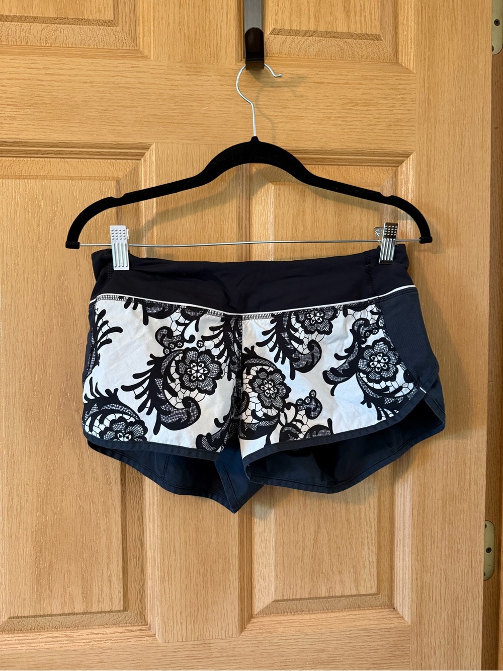 Lululemon Black & White Patterned Women’s Athletic Shorts
